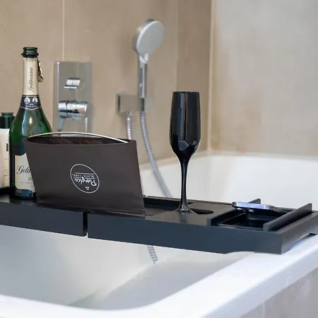 شقة Lit Living - Luxury - Box Spring - Parking - 4 Bed - 13 Persons - Duplex