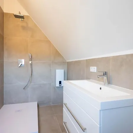 Lit Living - Luxury - Box Spring - Parking - 4 Bed - 13 Persons - Duplex شقة Hemsbach